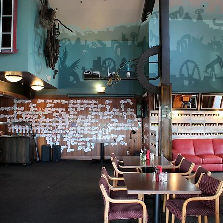 Fox Glacier Pod Hostel & Inn Экстерьер фото