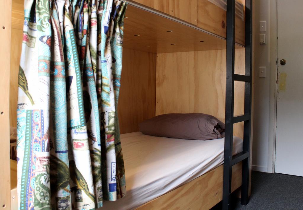 Fox Glacier Pod Hostel & Inn Экстерьер фото