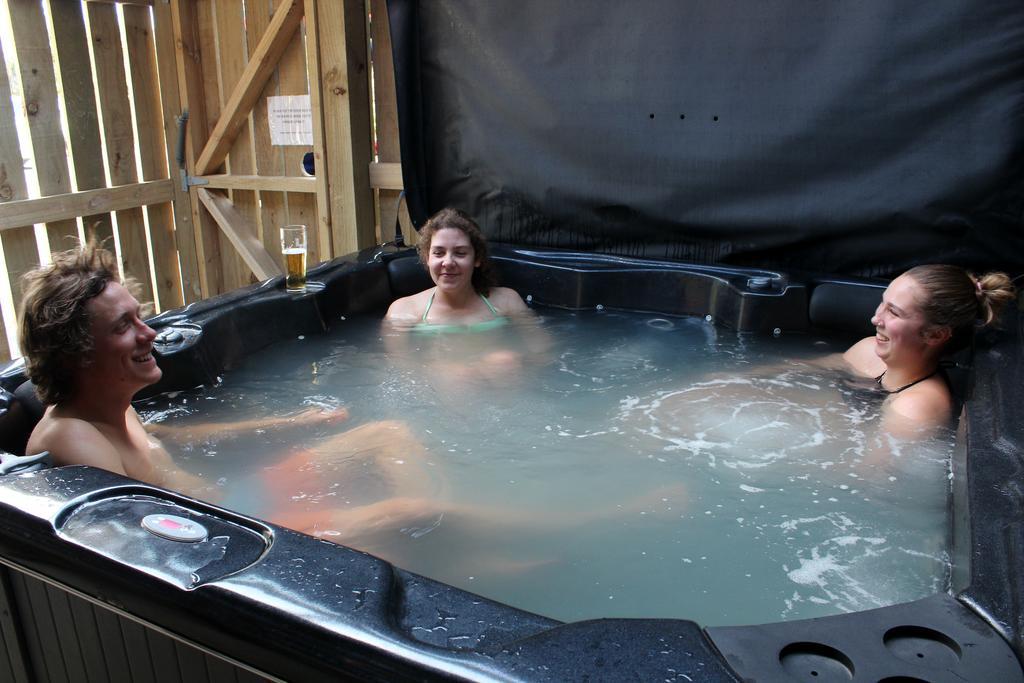 Fox Glacier Pod Hostel & Inn Экстерьер фото