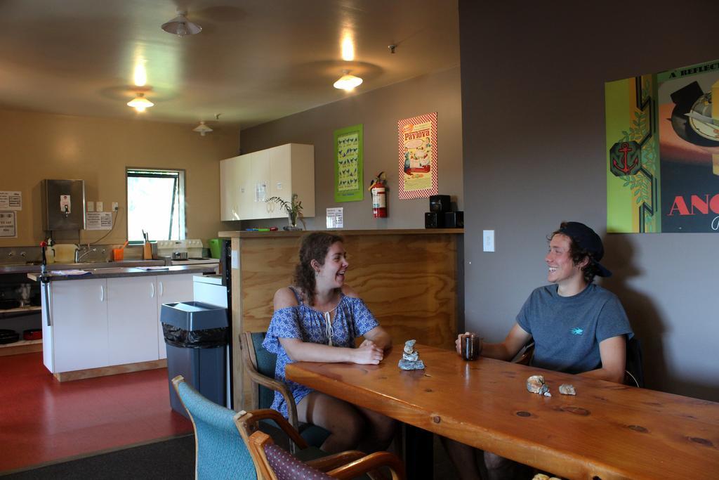 Fox Glacier Pod Hostel & Inn Экстерьер фото