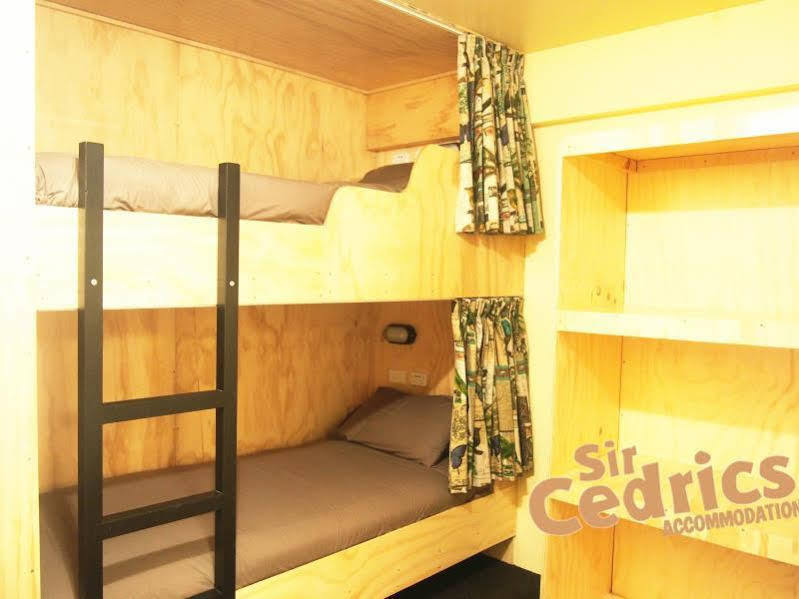 Fox Glacier Pod Hostel & Inn Экстерьер фото